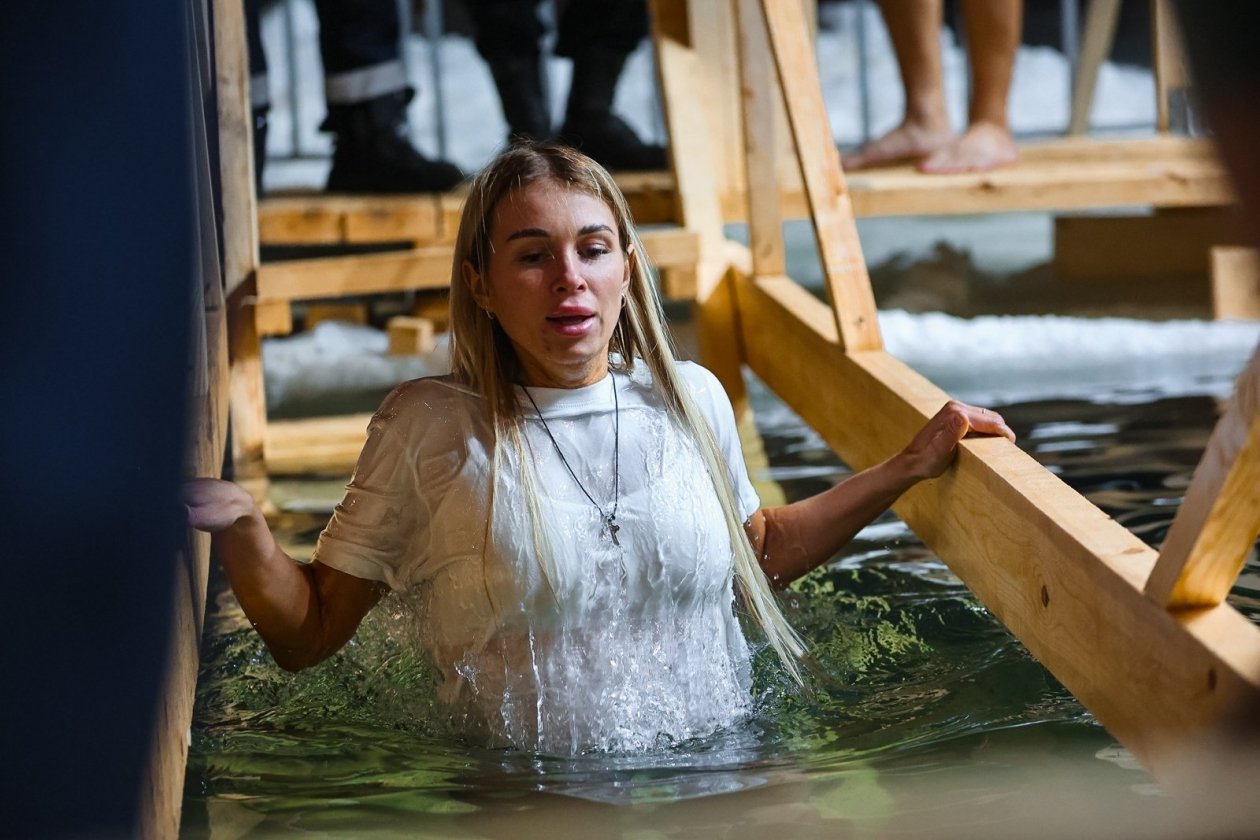 Крещенские купания в 2025 году ИА PrimaMedia