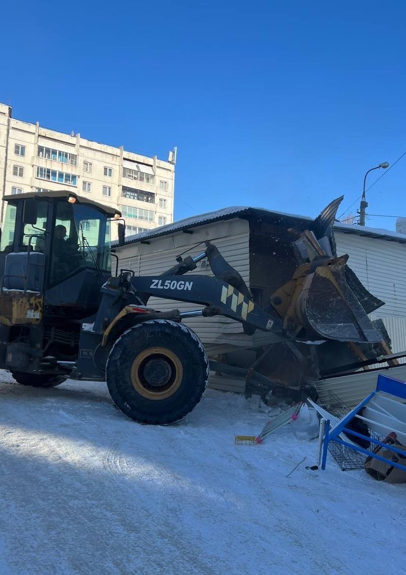 Незаконный магазин сносят в Свердловском районе Иркутска Пресс-служба администрации города