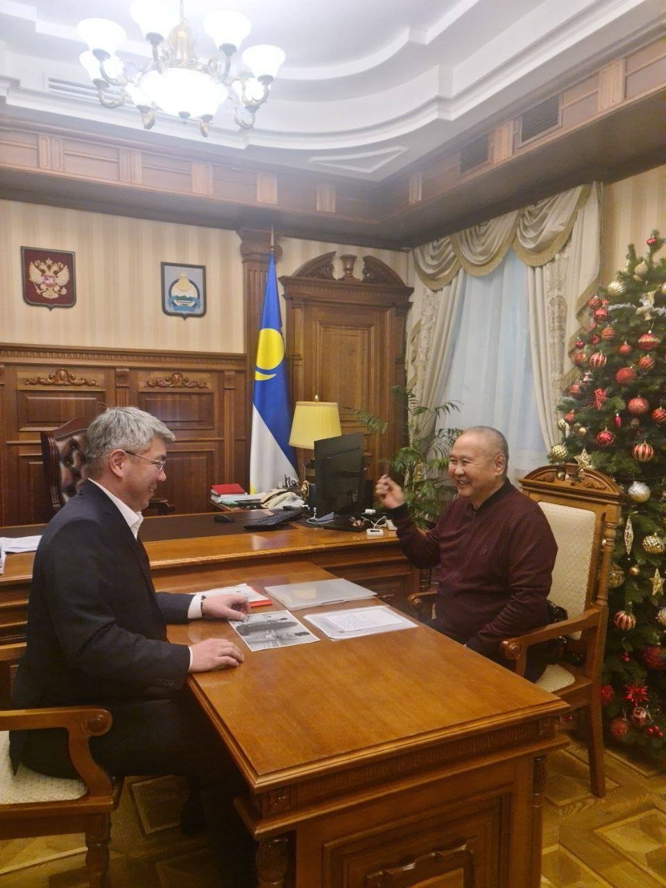 Алексей Цыденов провёл встречу с председателем Совета старейшин ВАРК