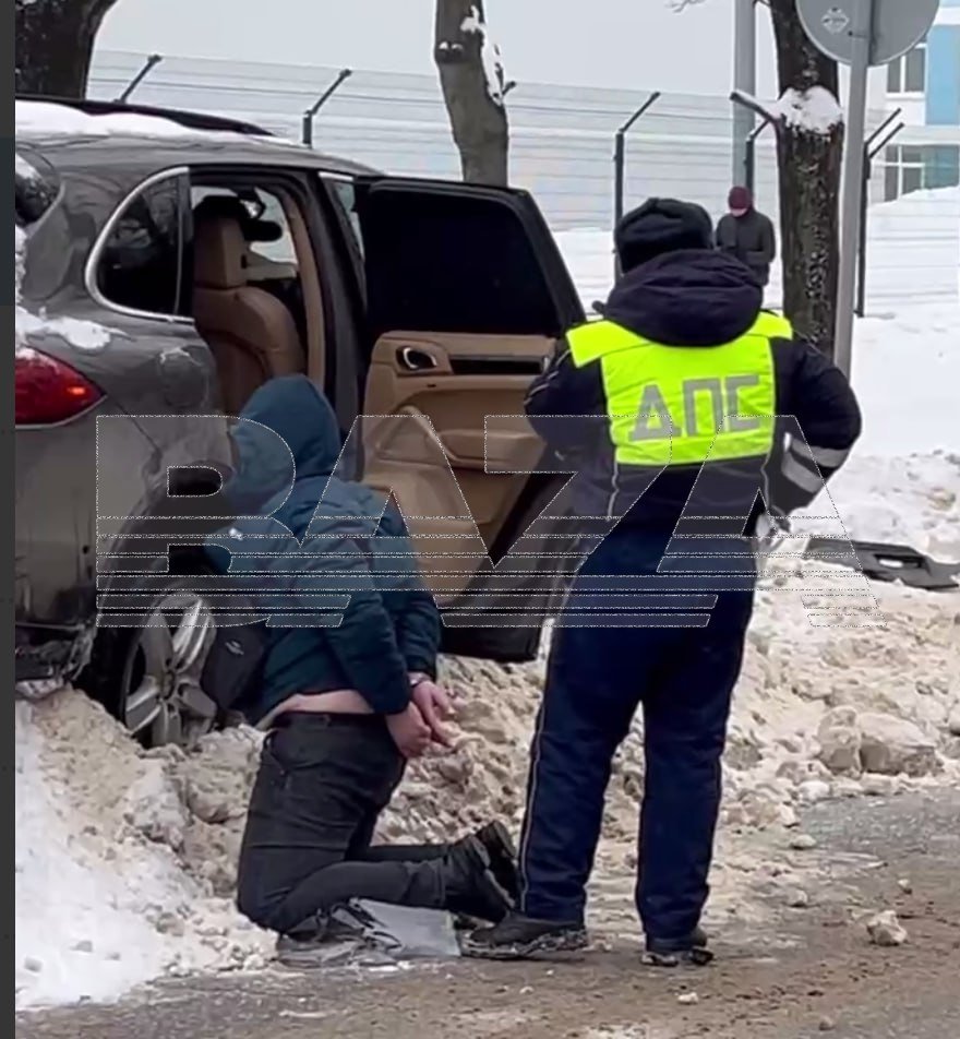 Дебошира на Porshe задержали Telegram / Baza (18+)