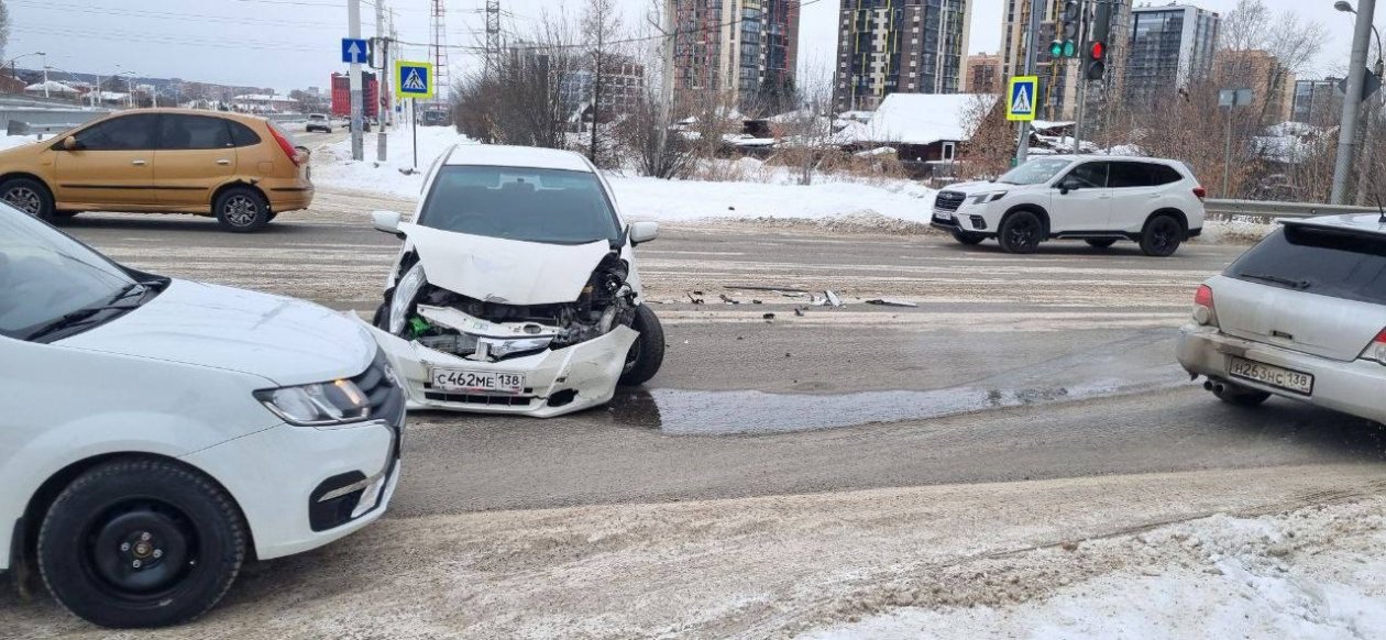 Более десяти человек пострадали в ДТП в Иркутске и районе за неделю Госавтоинспекция Иркутска