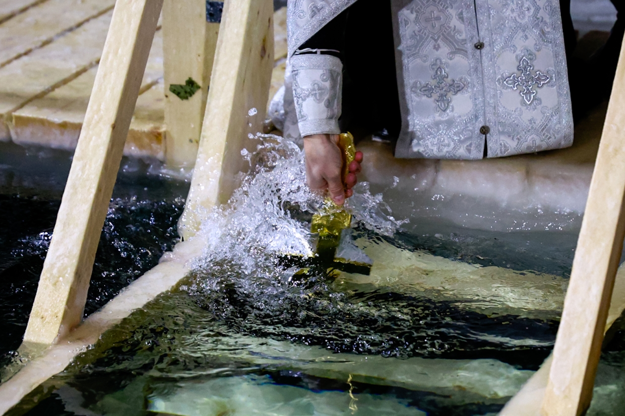 Около 7 тысяч человек посетили Крещенскую купель в Якутии Евгений Кулешов, ИА PrimaMedia