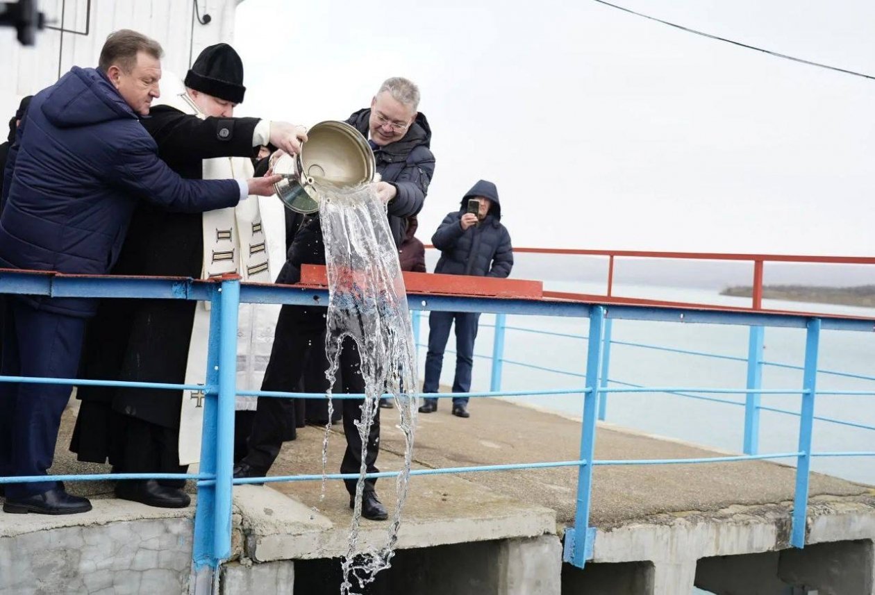 Митрополит Кирилл освятил воду на Сенгилеевском водохранилище возле Ставрополя телеграм-канал (18+) Владимира Владимирова