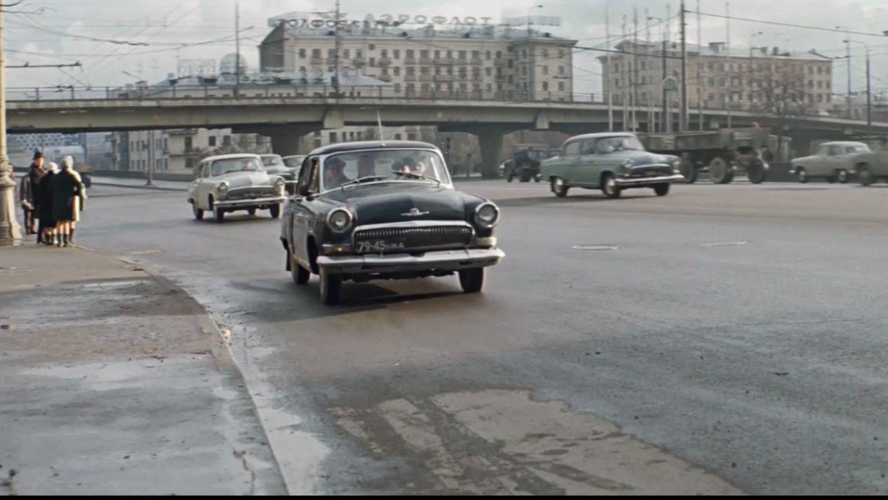 Самые &quotблатные&quot номера авто в СССР: эти цифры и буквы стоили дороже бриллиантов - выдавали только элите кадр из фильма &quotБелорусский вокзал&quot (12+)