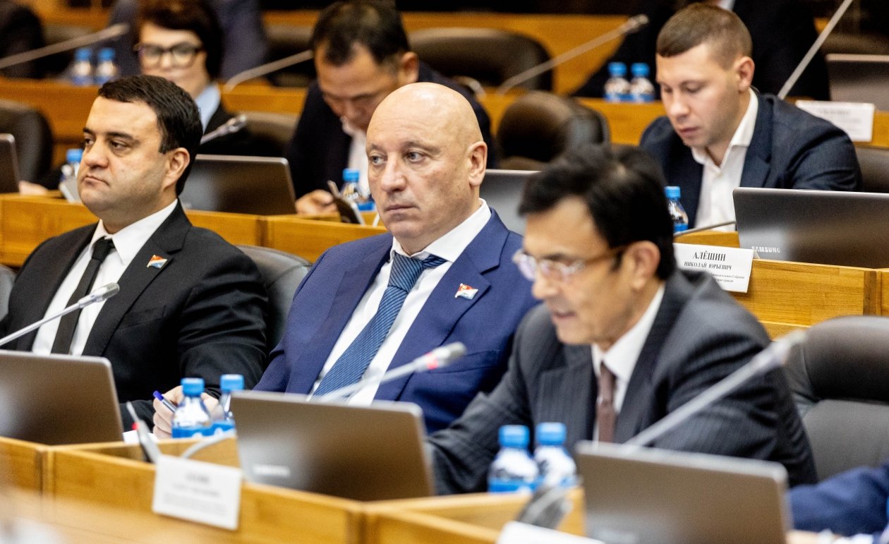 заседание ЗСПК, Игорь Чемерис Полина Коновалова, ИА PrimaMedia.ru