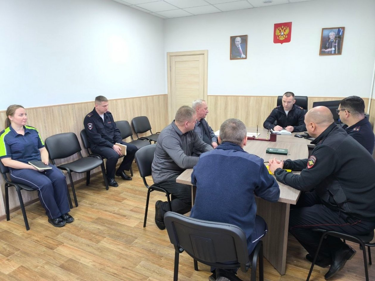 Тематическое фото Мэрия Магадана