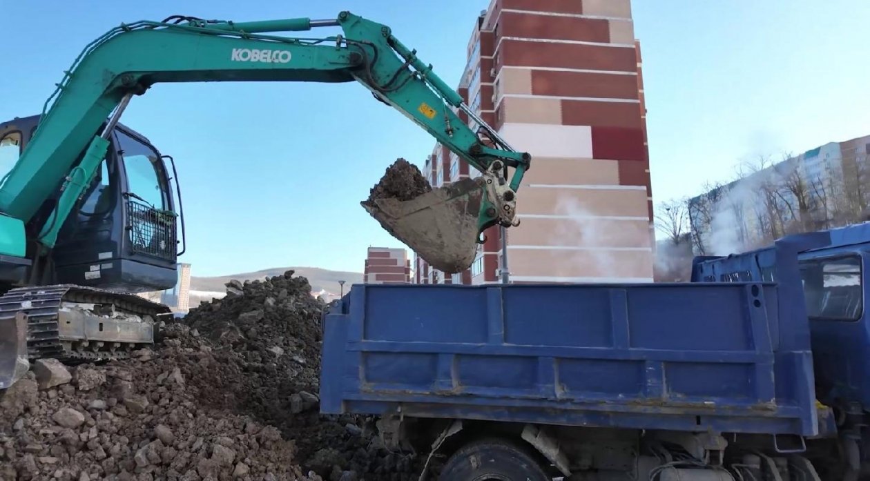 Поиск течи на теплосетях Снеговой Пади Пресс-служба администрации Владивостока