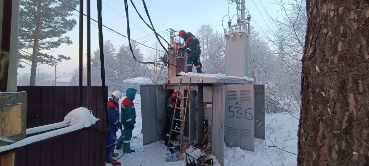 Электричество восстановили в Иркутском районе после пожара на подстанции Тг-канал (18+) &quotСвет38&quot