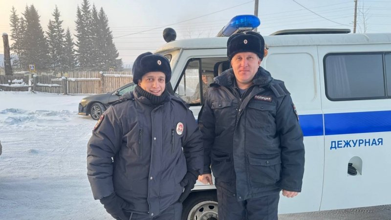Оставшуюся без отопления в мороз семью с ребенком спасли полицейские в Приангарье Пресс-служба ГУ МВД России по региону