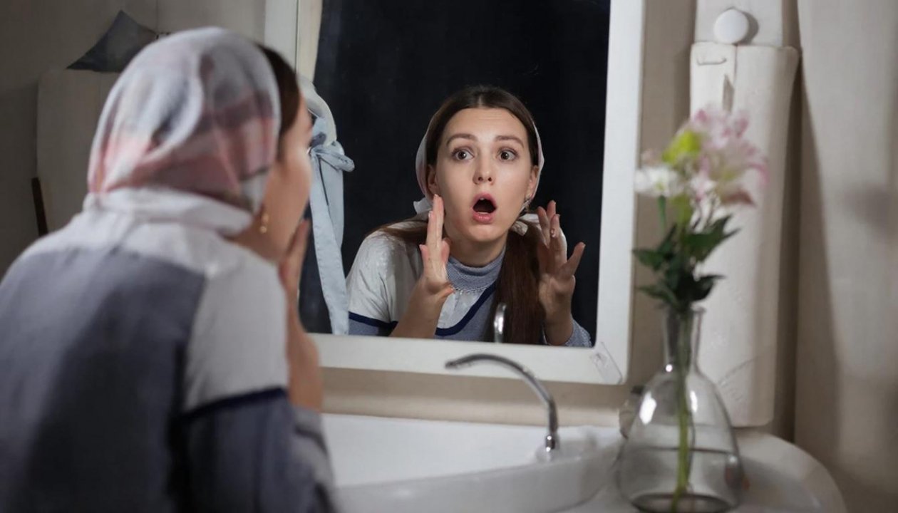 Тематическое фото ИИ GigaChat (18+)