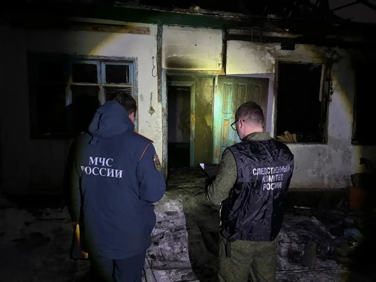 Женщина и трое детей погибли на пожаре в кубанской станице Пресс-служба ГУ МЧС РФ по Краснодарского края