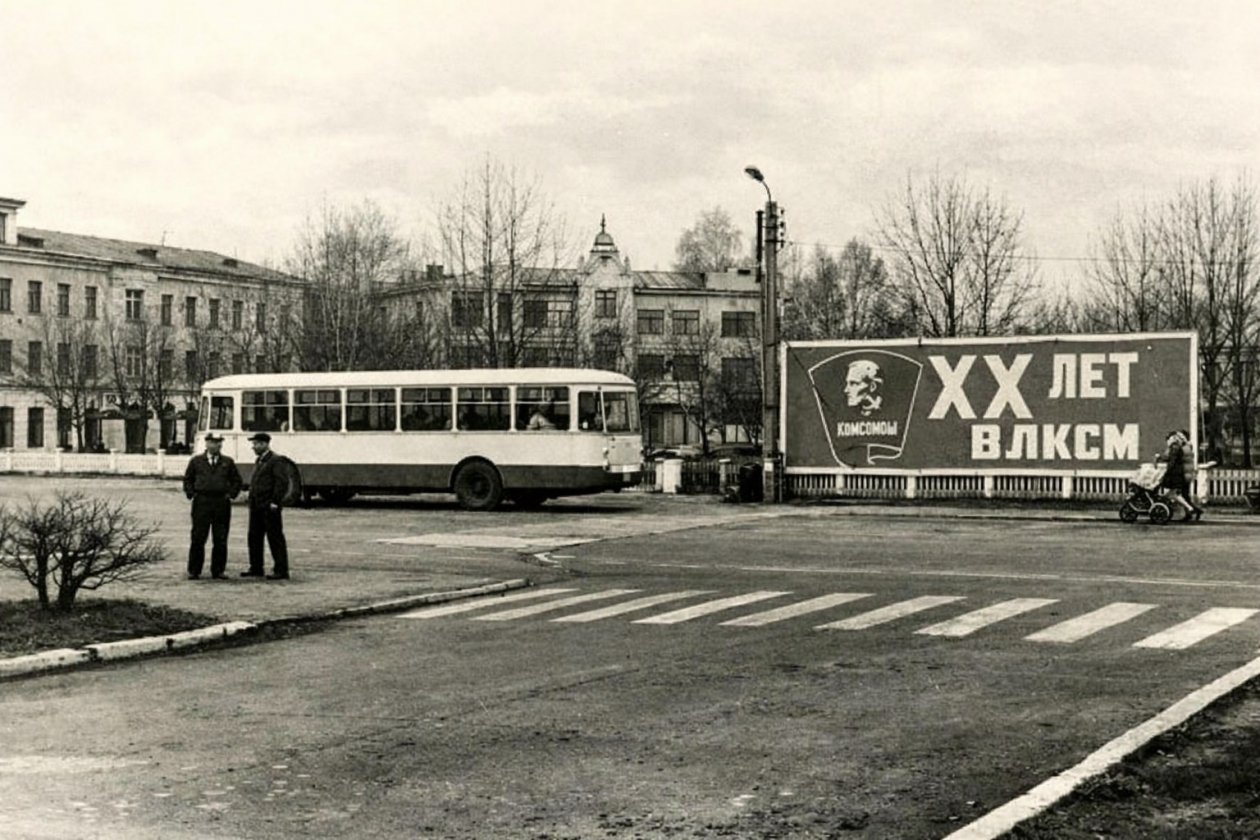 Тематическое фото сгенерировано ИИ Qwenlm.ai (18+)