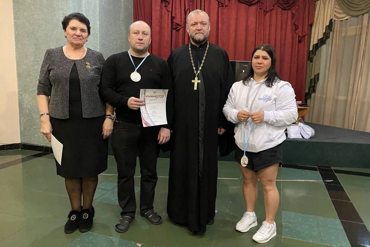 В Нижнеудинске при поддержке &quotЖенского движения Единой России&quot состоялся семейный заплыв Пресс-служба ИРО ЕР