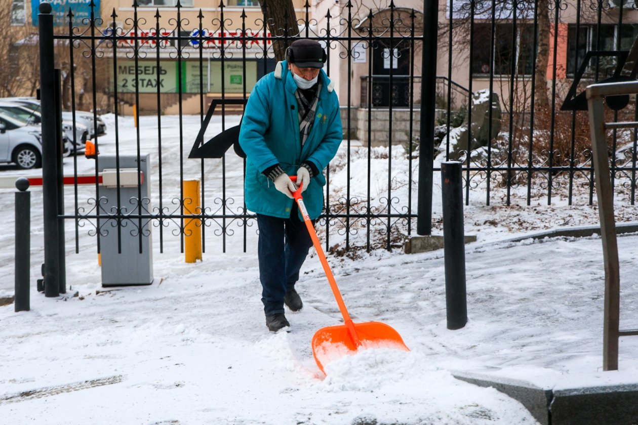 Губернатор Кубани потребовал исключить повторение проблем с уборкой снега Евгений  Кулешов