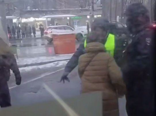 Москвичи жалуются на агрессивный рейд контролеров на автобусах Telegram / Подслушано метро Москвы