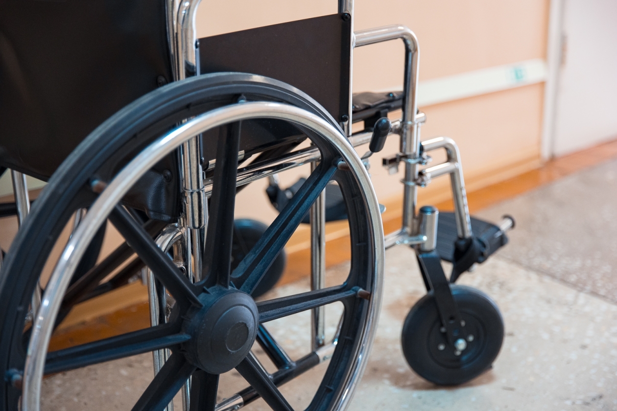 Медицина, здравоохранение, больница, инвалидное кресло Илья Аверьянов, ИА PrimaMedia