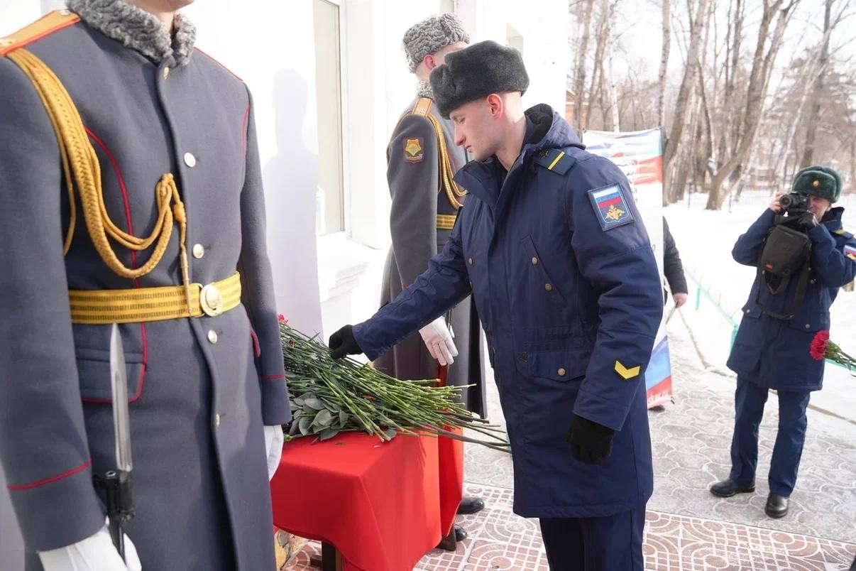 В Волочаевском лицее Хабаровска почтили подвиг Александра Попова Региональный исполнительный комитет партии &quotЕдиная Россия&quot