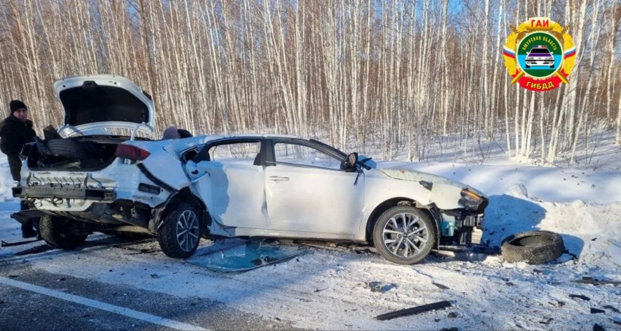 Hyundai и ГАЗ столкнулись на трассе в Амурской области Госавтоинспекция Амурской области