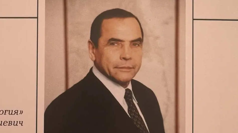 Шаймарданов Динур Нуриевич предоставлено коллегами Динура Шаймарданова