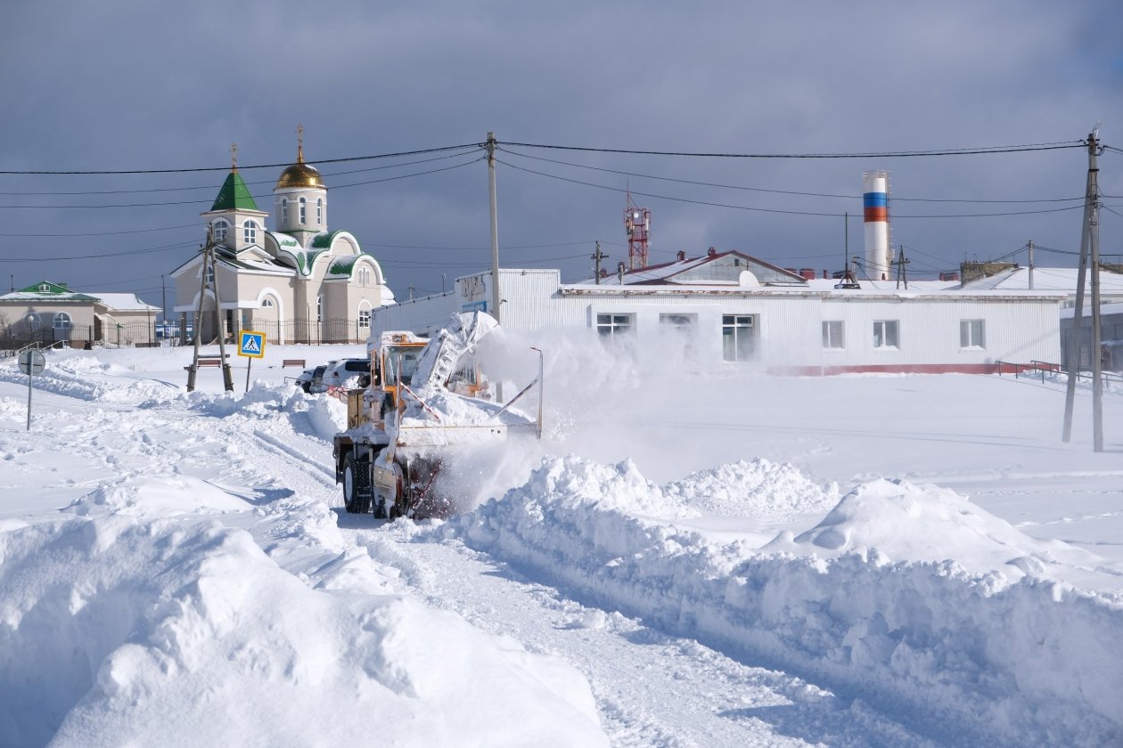 Расчистка снега в Южно-Курильске telegram-канал Павла Гомилевского