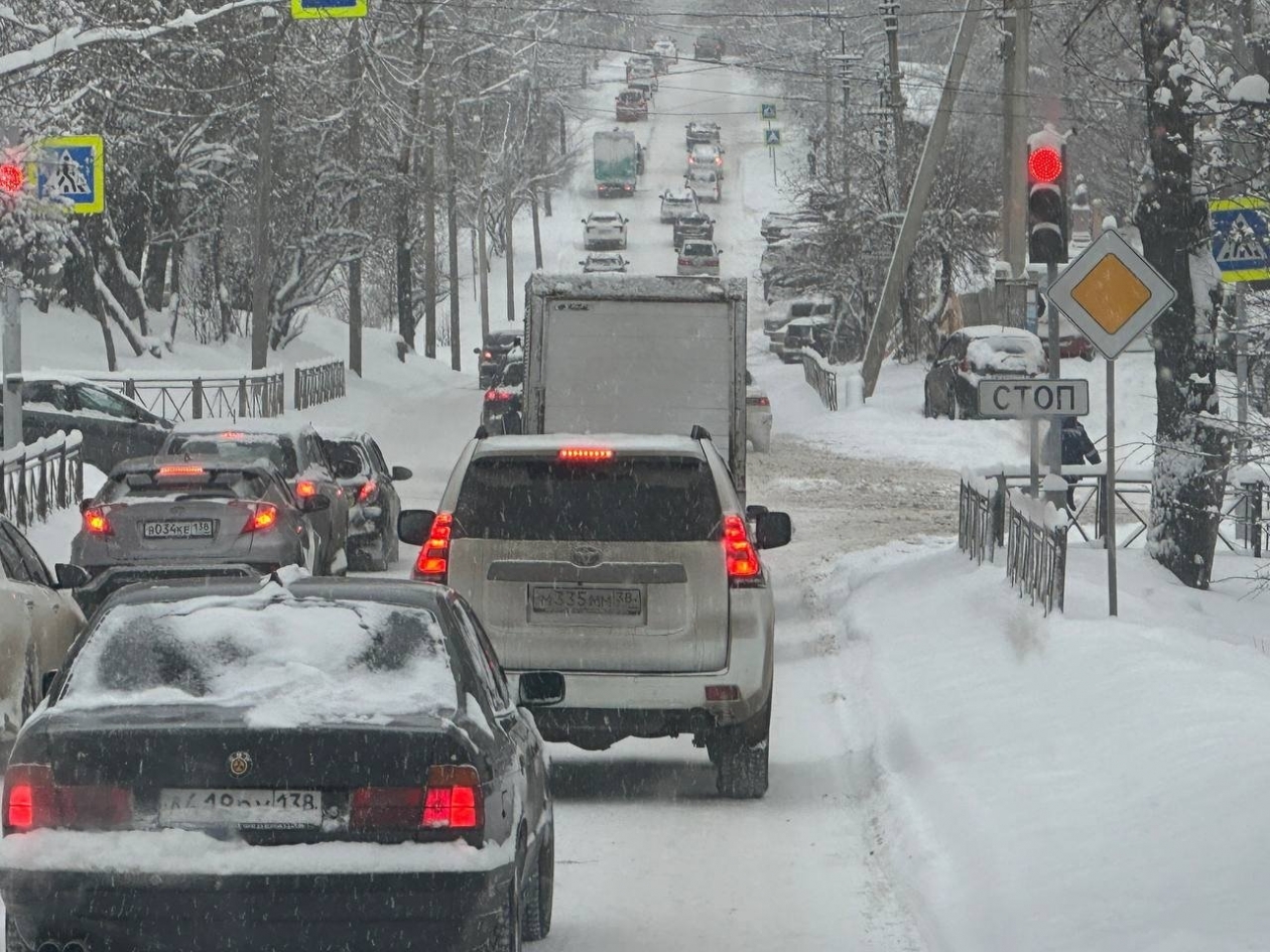 Иркутск сковали семибалльные пробки вечером 22 января Юлия Ушакова, ИА IrkutskMedia