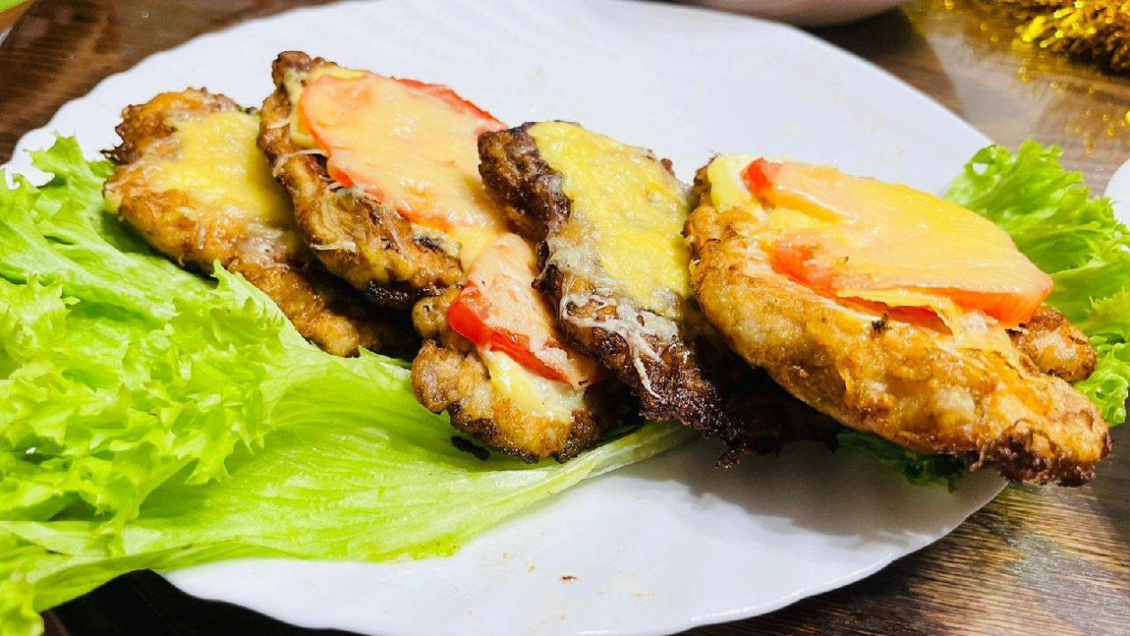 Суперпростой рецепт мяса по–французски: помидоры и сыр обязательно - в духовку на 30 минут ИА KrasnodarMedia