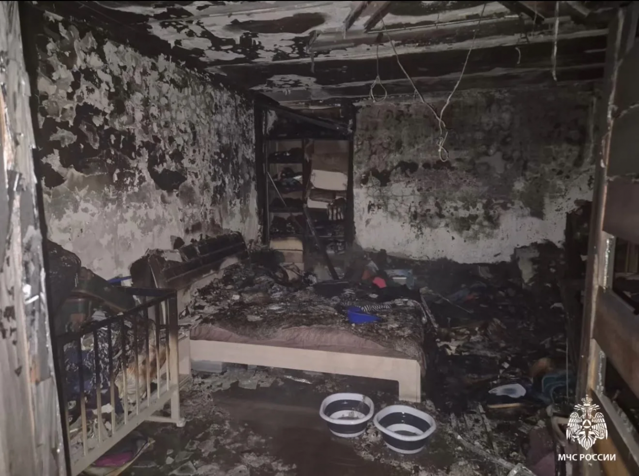 Мужчина отравился угарным газом и получил ожоги на пожаре в Ангарске Пресс-служба ГУ МЧС России по Иркутской области