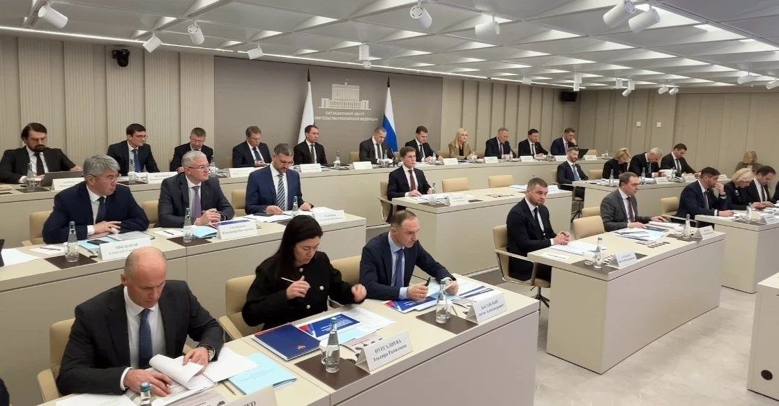 Цыденов поднял вопросы доступности медпомощи и поддержки семей в регионах правительство Бурятии