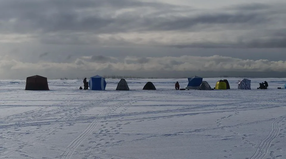 Палатки рыбаков пресс-служба Сахалино-Курильского ТУ Росрыболовства