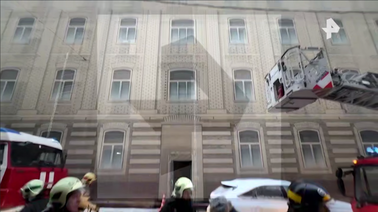 Пожар в реконструируемом здании в Москве Telegram / &quotРен ТВ&quot (18+)