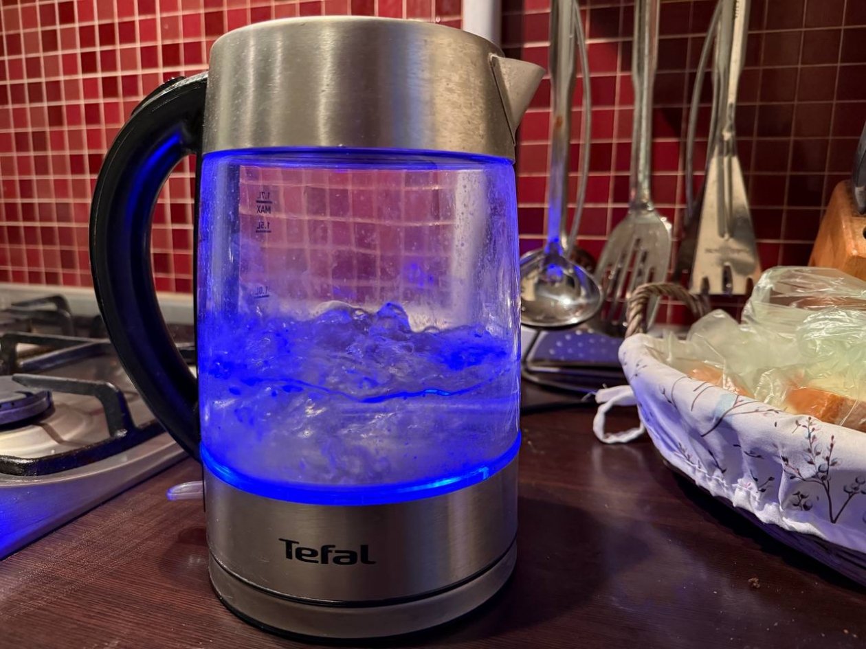 Очистки не выбрасываю, а кидаю в чайник: накипь исчезает за 2 минуты - советский лайфхак ИА SevastopolMedia