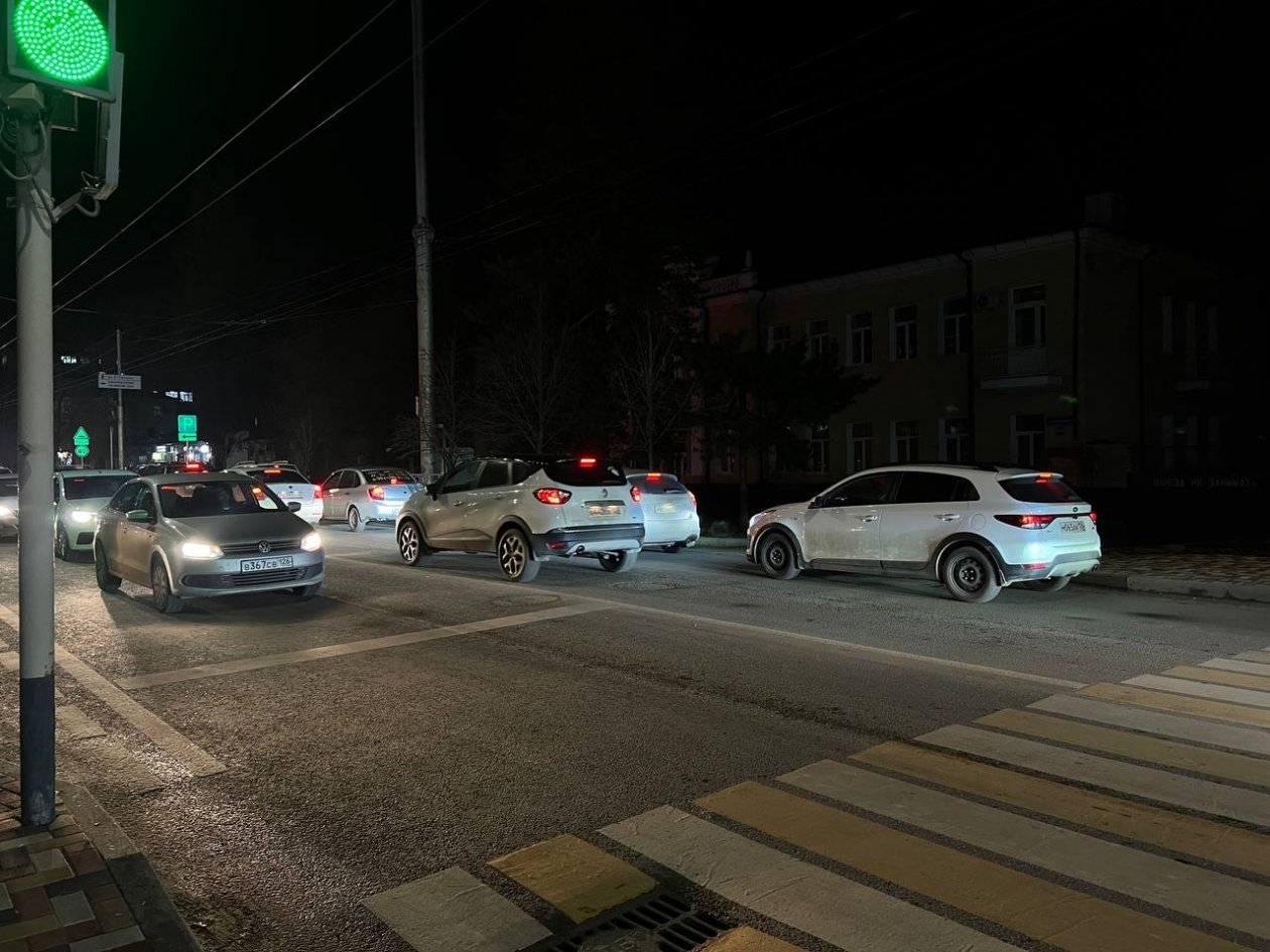 Какой поворотник включать при въезде на кольцо: инспектор ГИБДД поставил точку ИА KrasnodarMedia