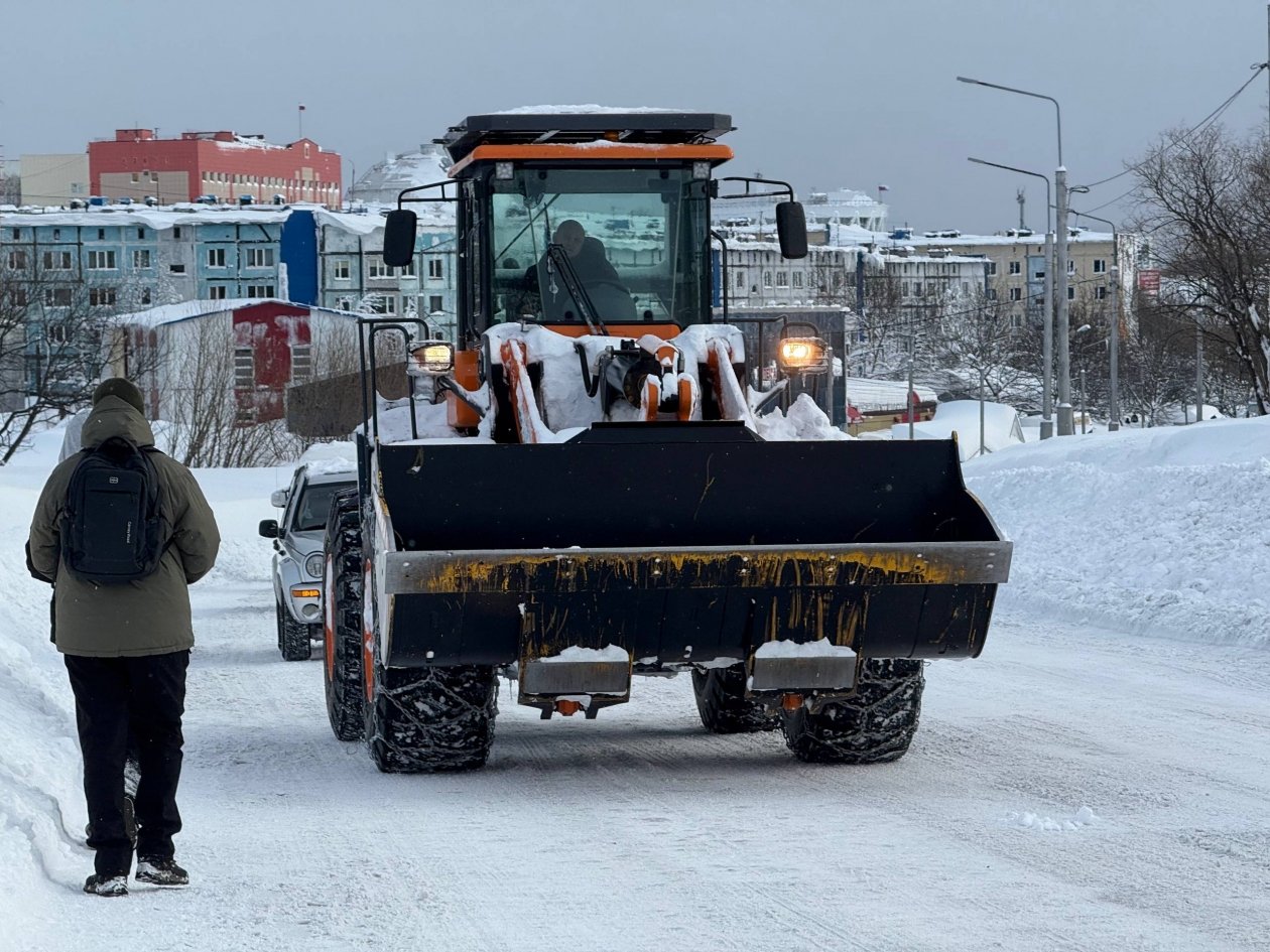 Снегоуборочная техника устраняет последствия киклона ИА KamchatkaMedia
