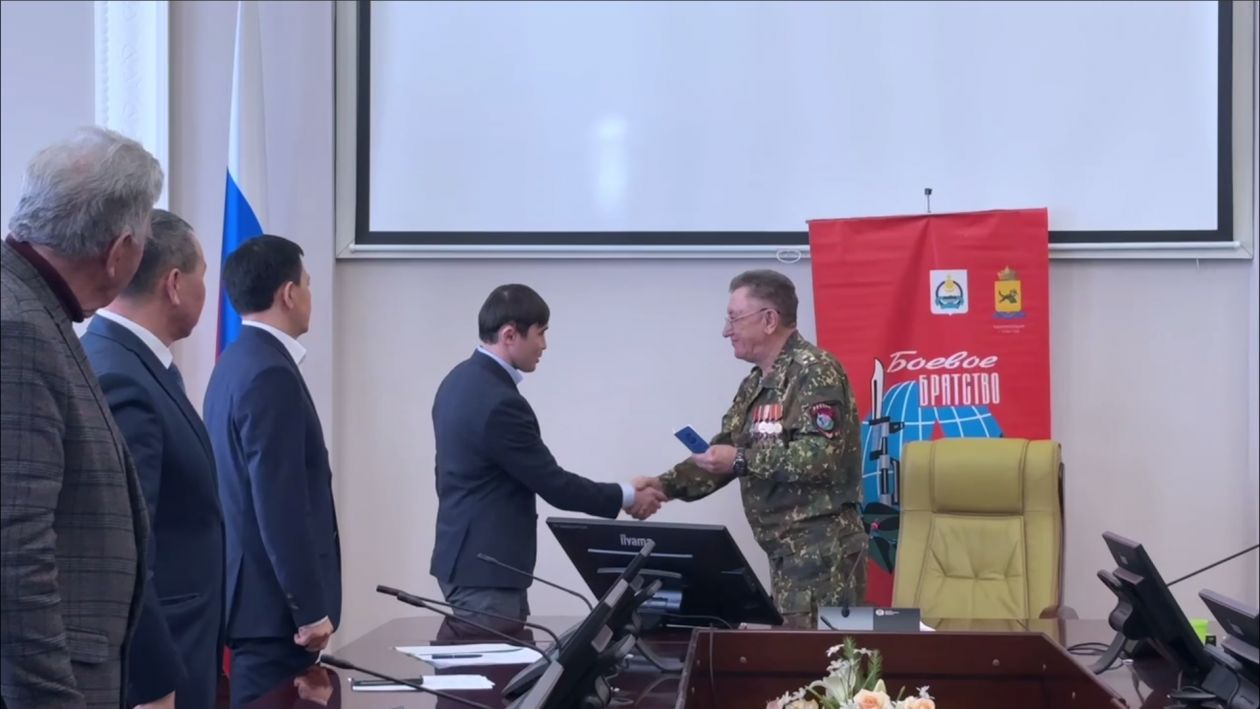 Герой России вступил в &quotБоевое Братство&quot Бурятии пресс-служба правительства Бурятии