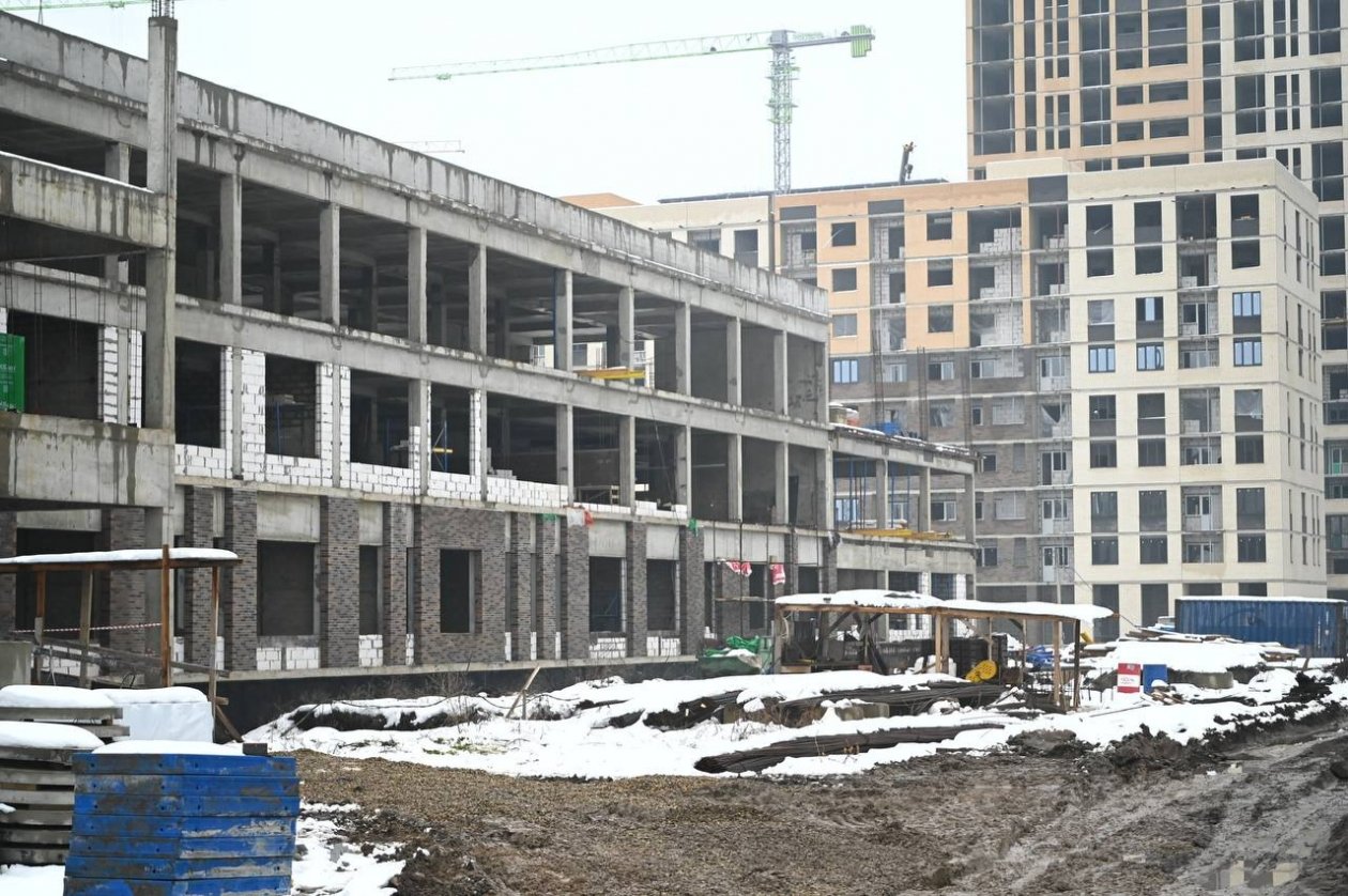 В Краснодаре в районе Западного Обхода строят три детсада и школу на 1550 мест t.me/emnaumov