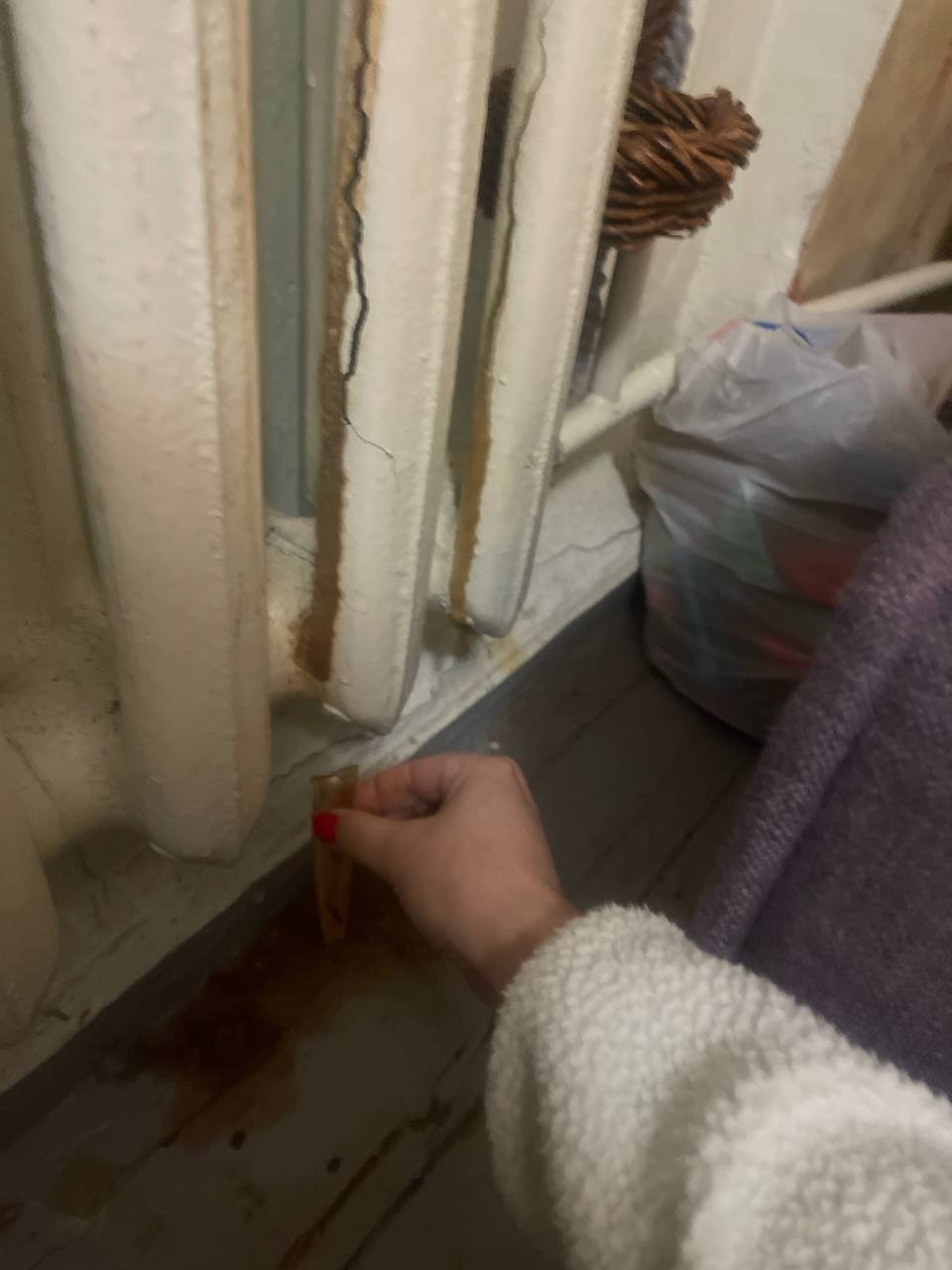 Порванные батареи предоставлено читатльницей