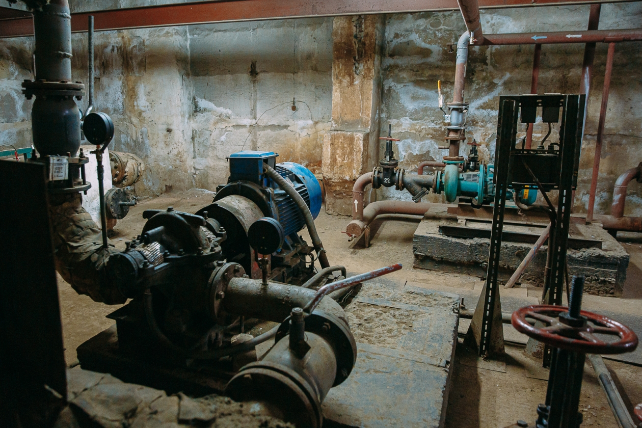 ДГК, Приморские тепловые сети, ТЭЦ, подвал, трубы,  ЖКХ,  ремонтные работы, испытания Мария Смитюк, ИА PrimaMedia