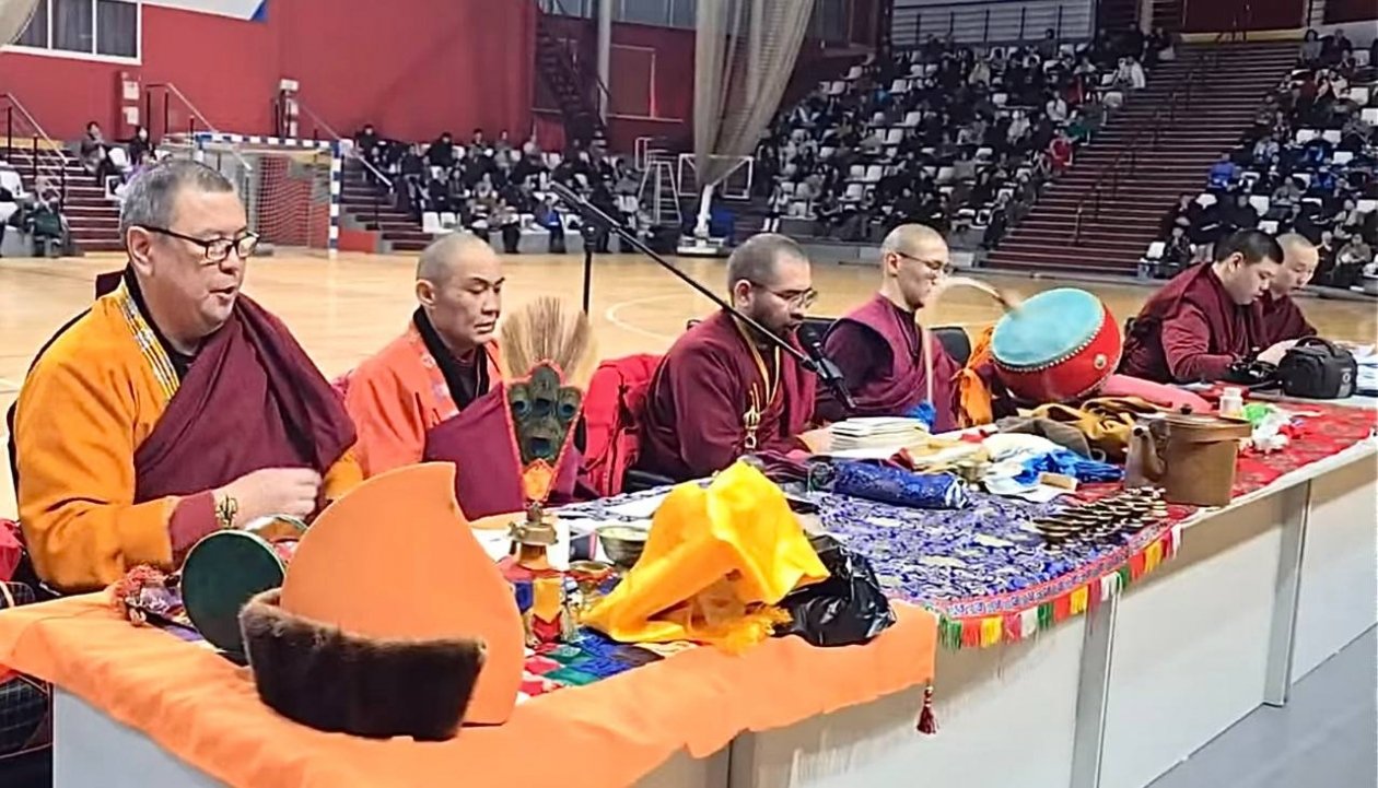 Молебен в честь основателя Баргуджин Тукум проведут в Улан-Удэ Курумканский дацан Гандан Ше Дувлин