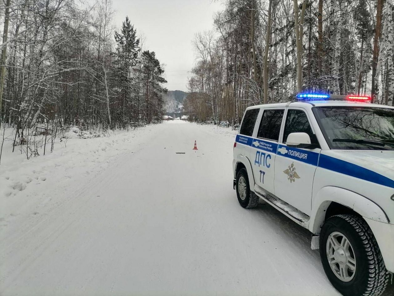 Подросток в Бурятии получил тяжёлые травмы при катании на тюбинге-капоте Кабанск-инфо.24/7.