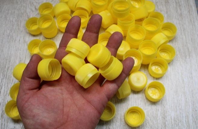 Больше не выбрасываю пластиковые крышки от бутылок: дома берегу их как зеницу ока - лайфхак дзен-канал &quotГенератор идей&quot (12+)