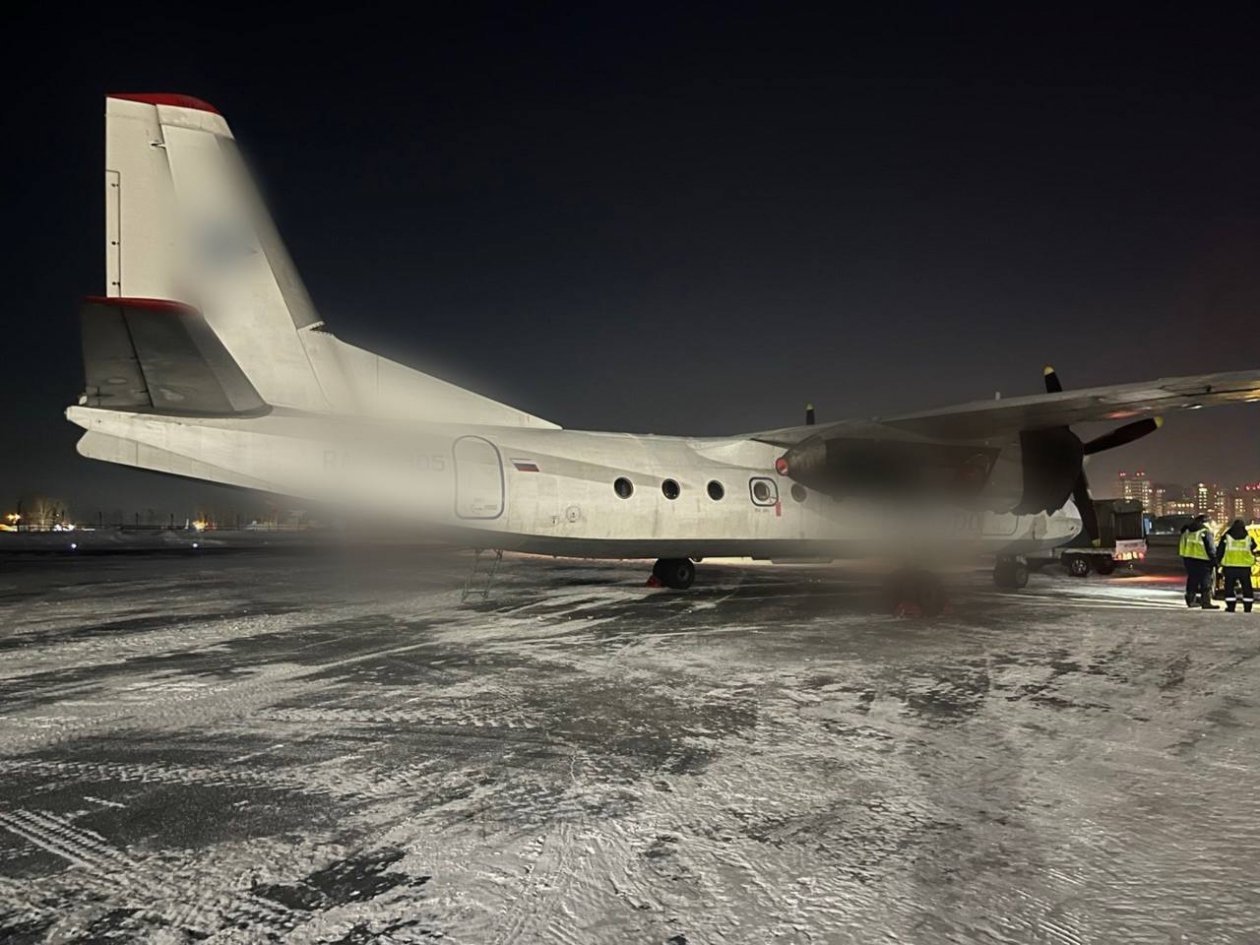 Самолет ВМСУ на транспорте СКР