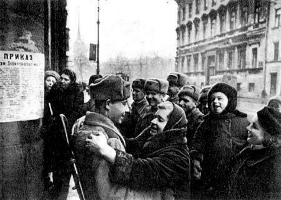 27 января — День полного освобождения Ленинграда от блокады из открытых источников