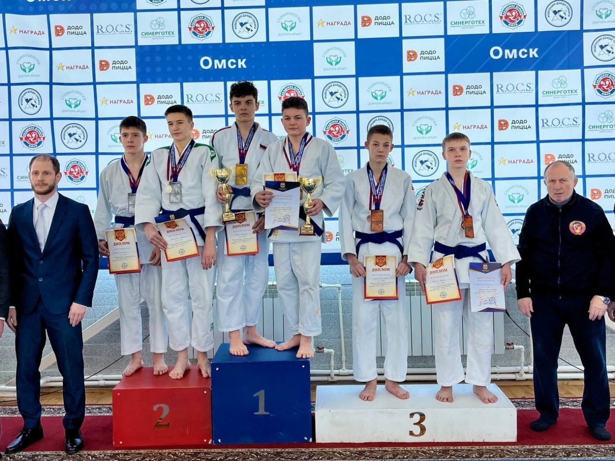 Спортсмены из Ангарска взяли бронзу на первенстве СФО по дзюдо ката Пресс-служба Минспорта Иркутской области