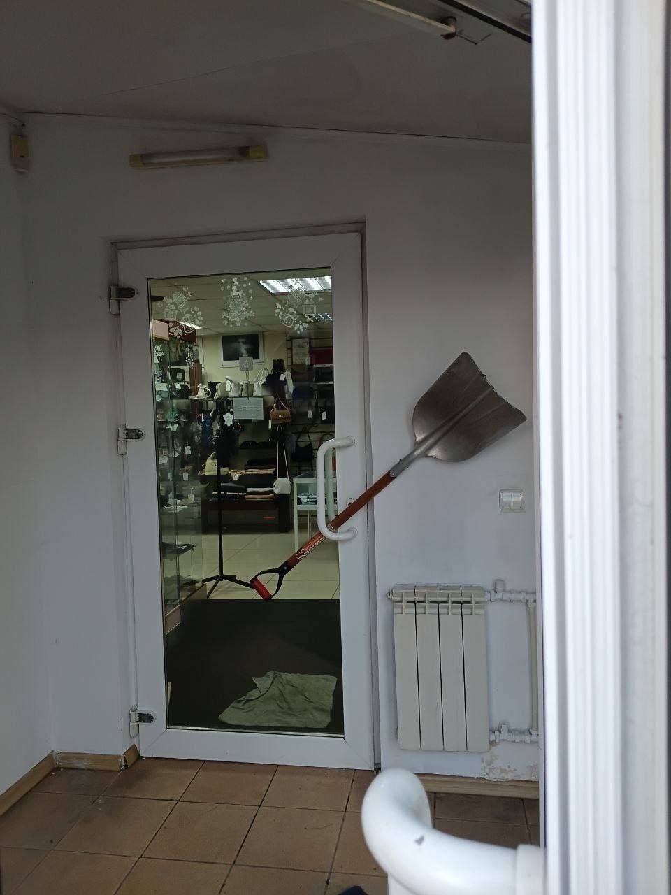 Двое подростков устроили погром в магазине и заперли продавца Пресс-служба УМВД России по Приморскому краю