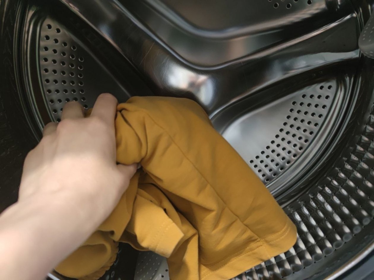 40 мл в барабан - цветные вещи ярче, чем в день покупки: есть у каждого в аптечке ИА KrasnodarMedia