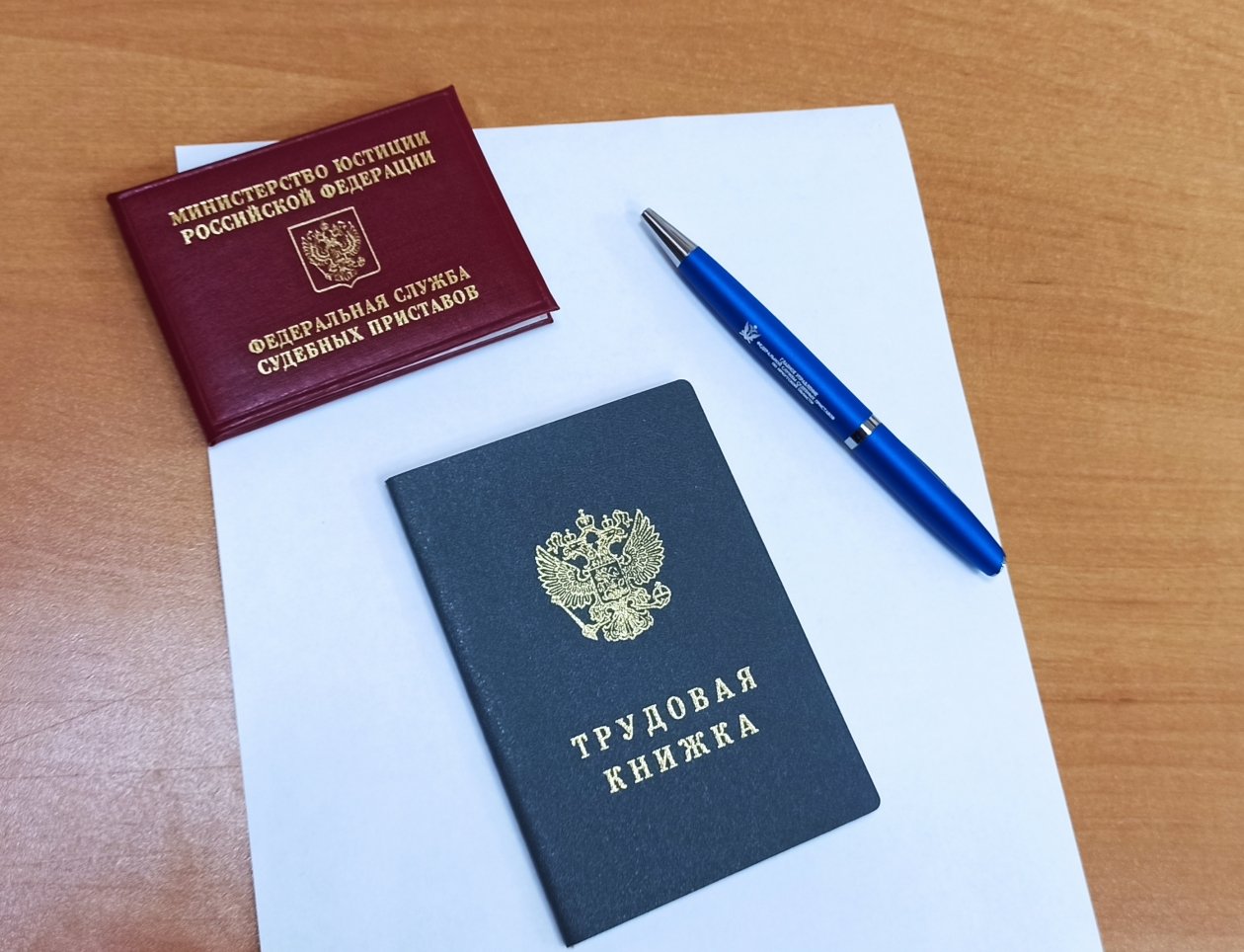 В Тулуне оператору автозаправки вернули должность после вмешательства приставов ГУФССП