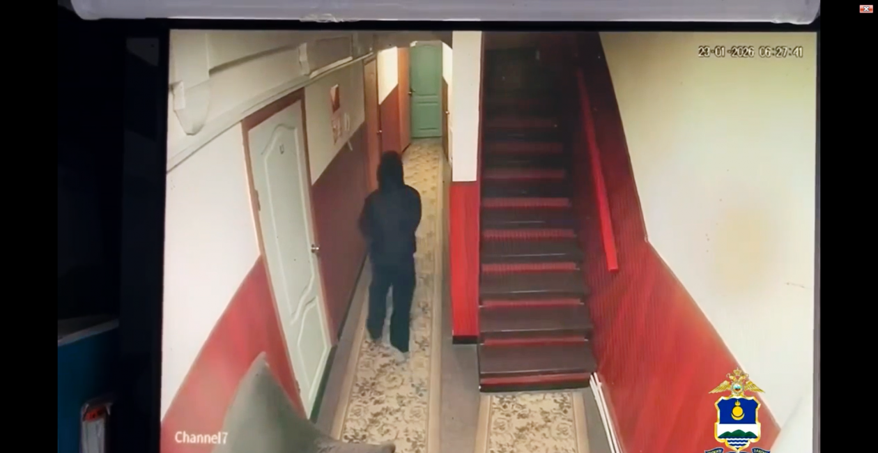 Девушка украла телефон у нового знакомого в гостинице Улан-Удэ МВД по Бурятии