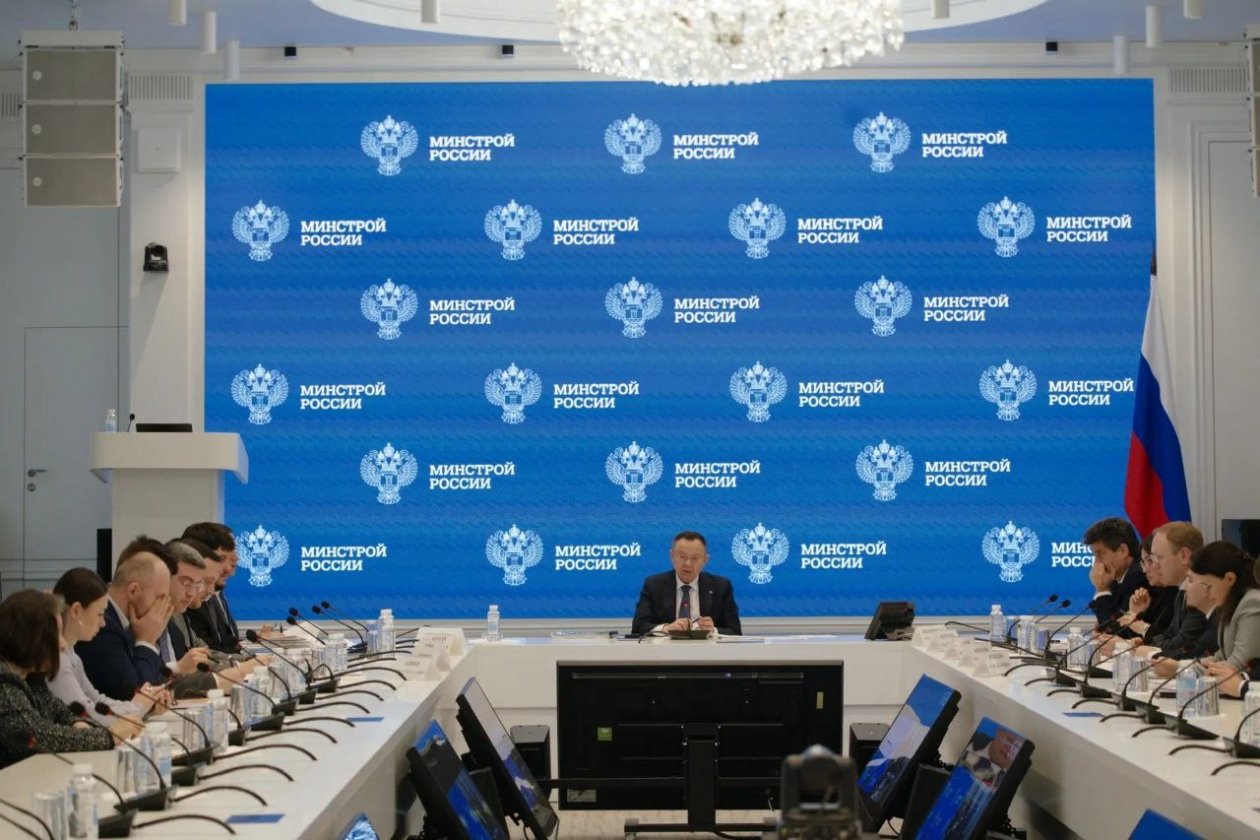 Проблему крымских долгостроев обсудили в министерстве Минстрой РФ