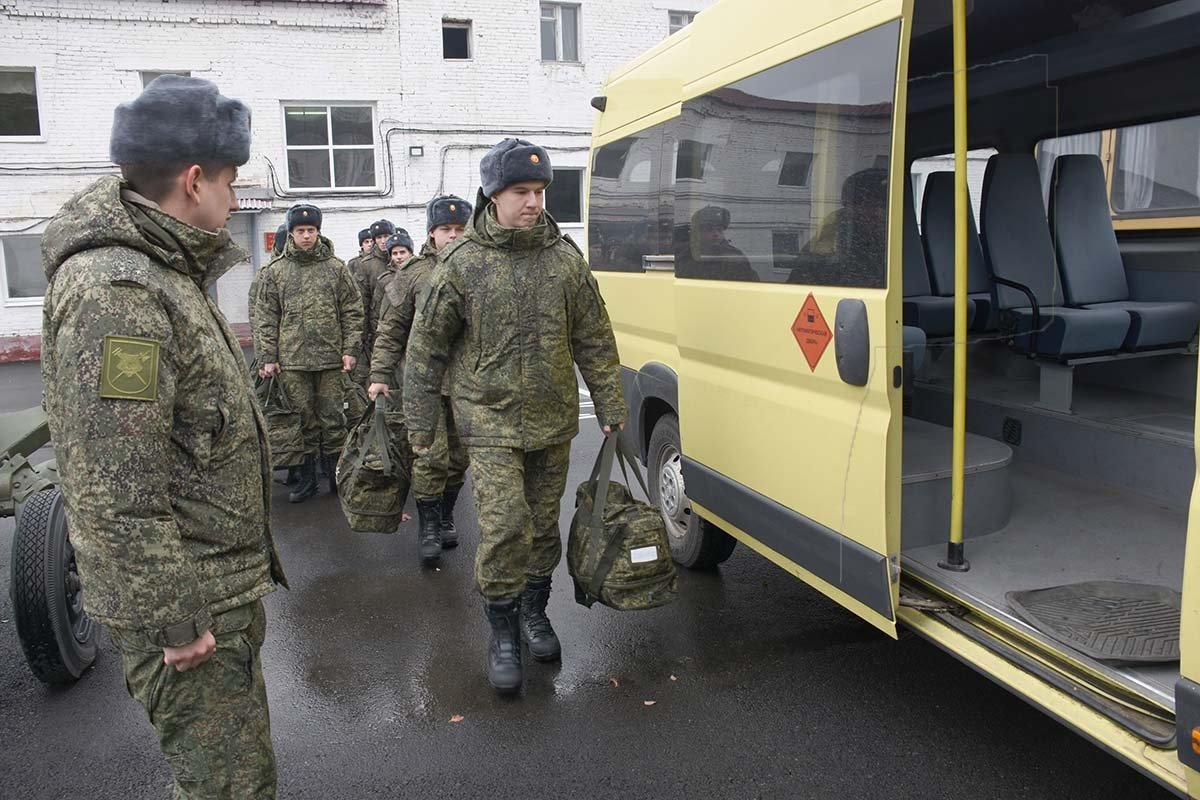 План по призыву в Приморье выполнен в полном объеме Владимир Бочаров