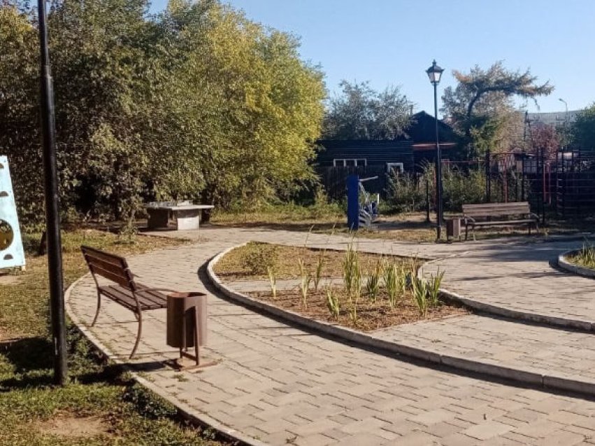 Сквер на Шестипёрова до благоустройства правительства Забайкалья